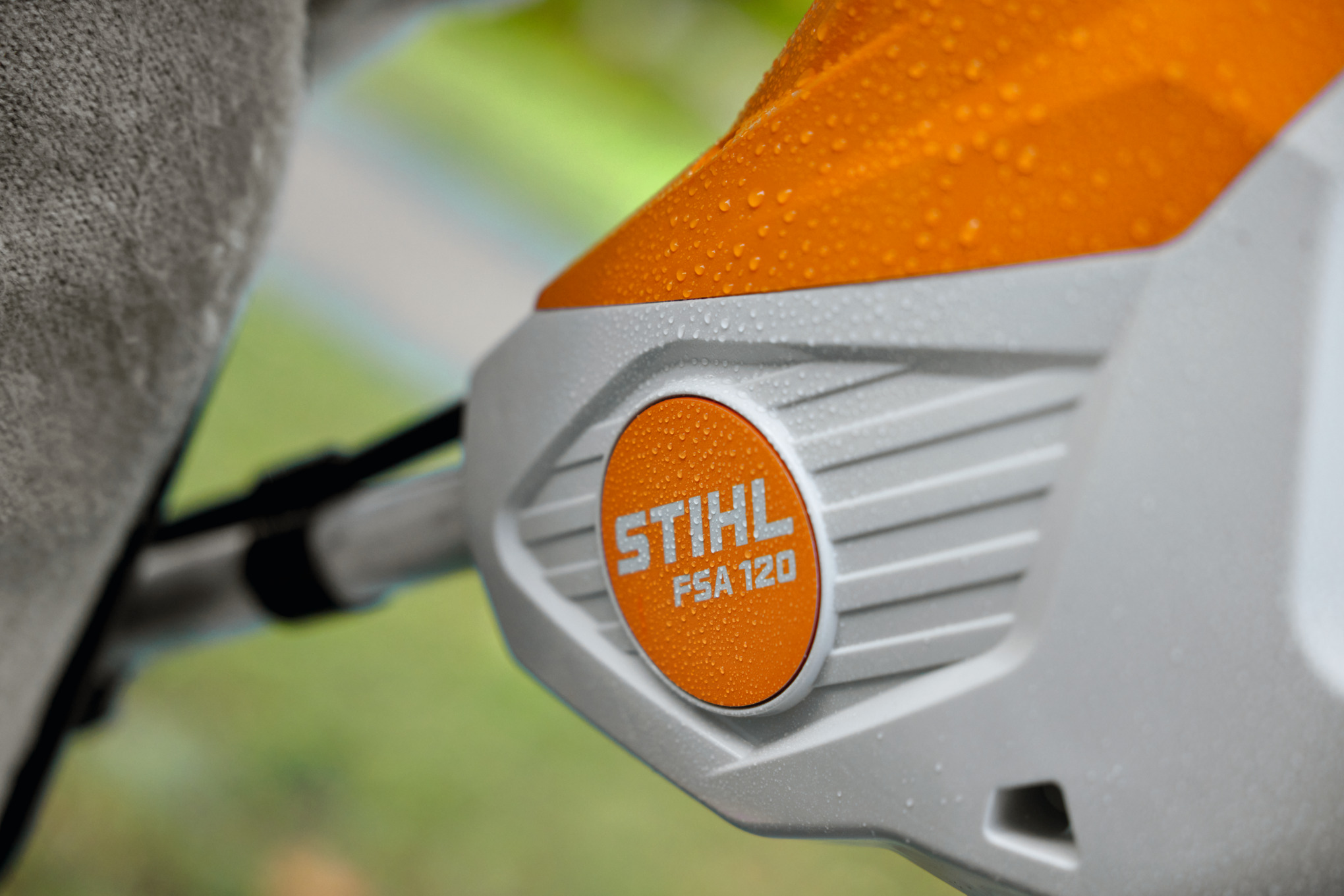 FSA 120 (no incluye batería ni cargador)